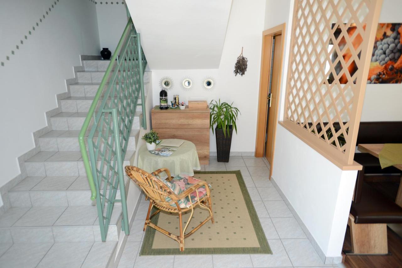 Weingut Apartment Hildegard Gangl Illmitz Exterior foto