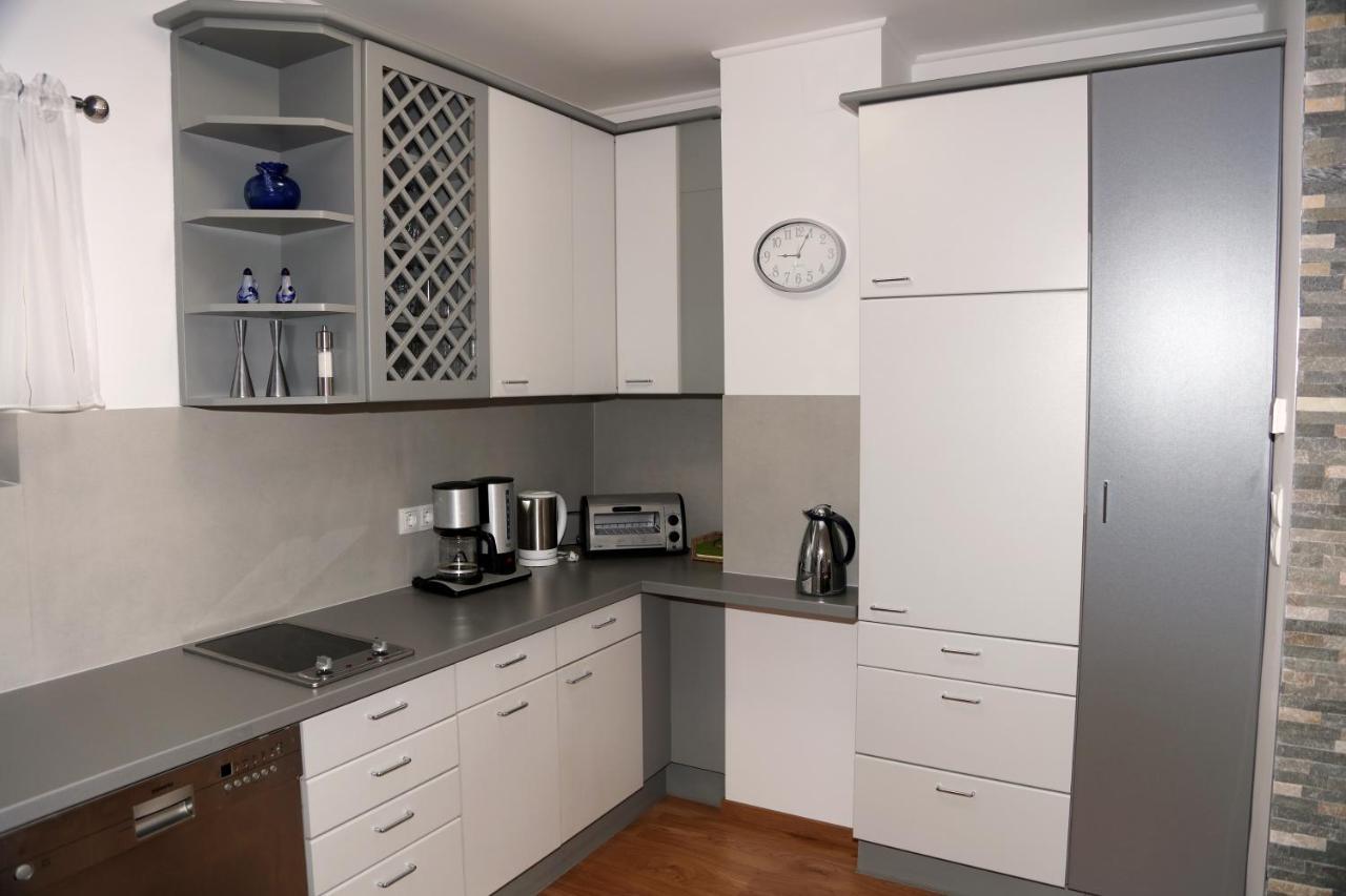 Weingut Apartment Hildegard Gangl Illmitz Exterior foto