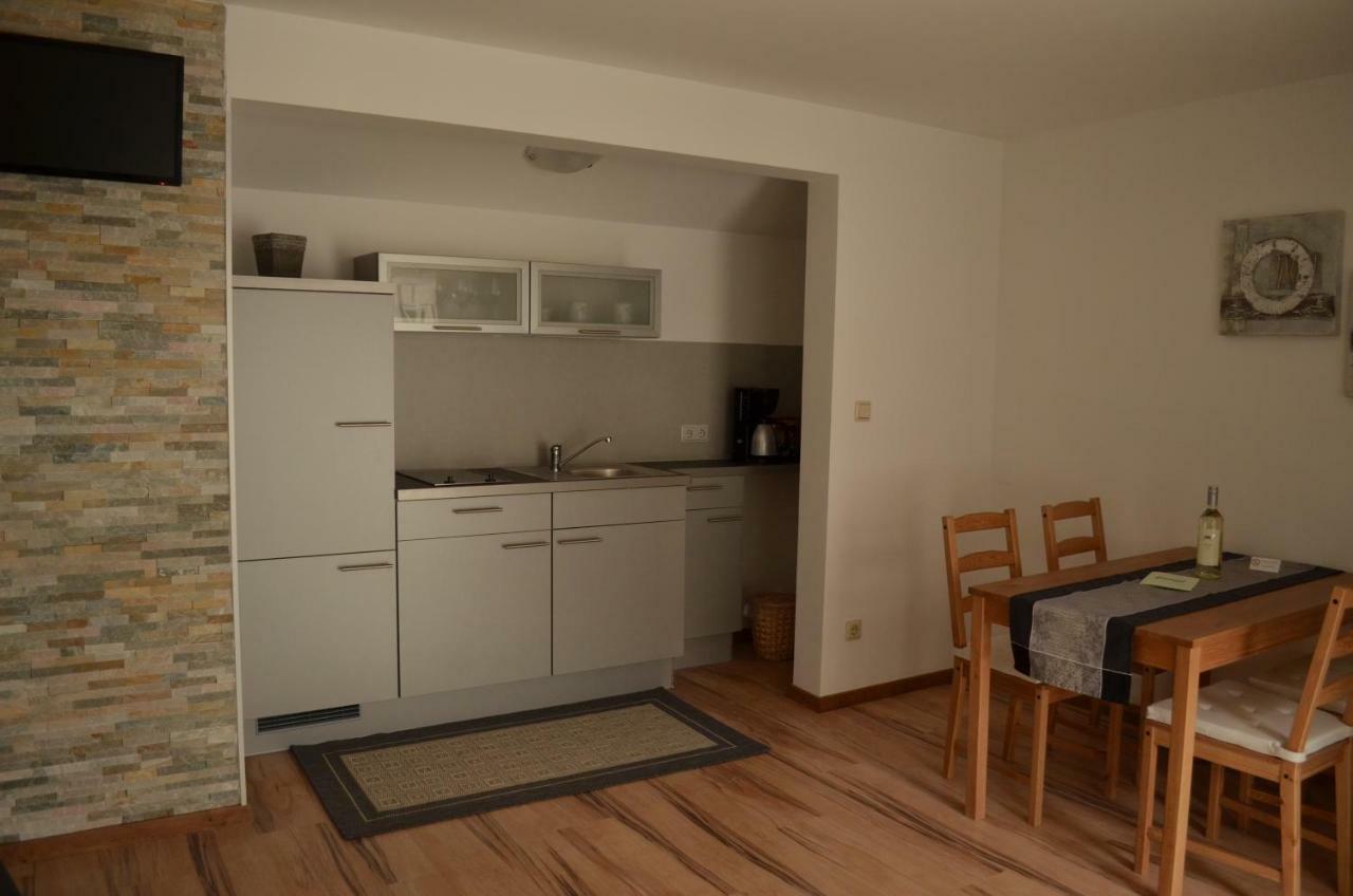 Weingut Apartment Hildegard Gangl Illmitz Exterior foto